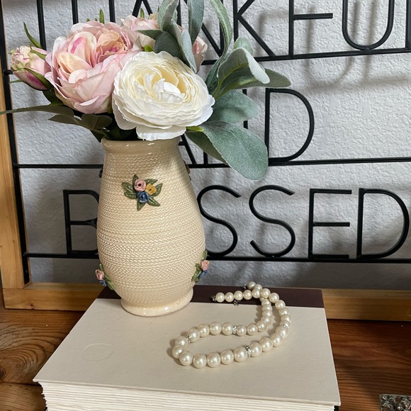 Ilsa Italian Potery Flower Vase - Picture 3 of 12